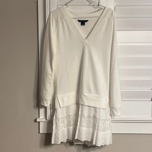 Excellent condition French Connection shift dress. Size 4.